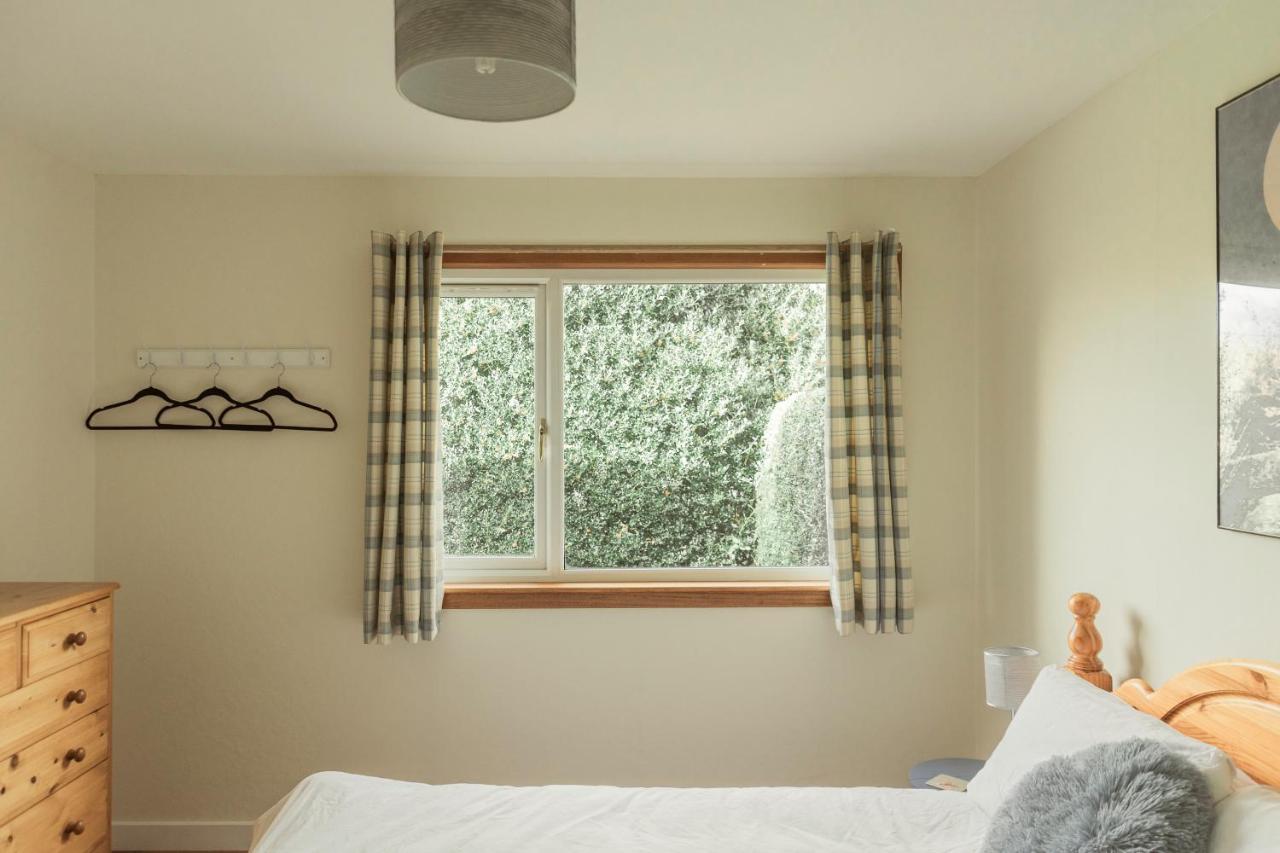 No 4 The Highlands Apartment Strathpeffer Exterior photo